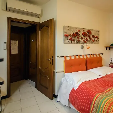 Profumo Di Mare Free Private Parking Included Couette-café San Remo