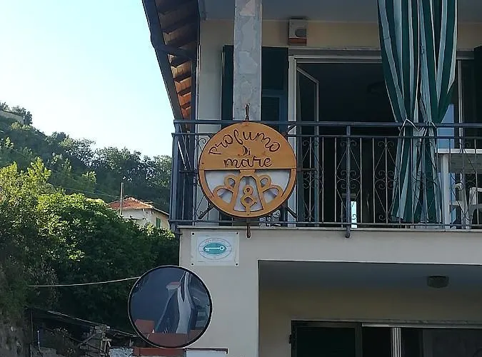 Profumo Di Mare Free Private Parking Included فندق مبيت وإفطار 3*